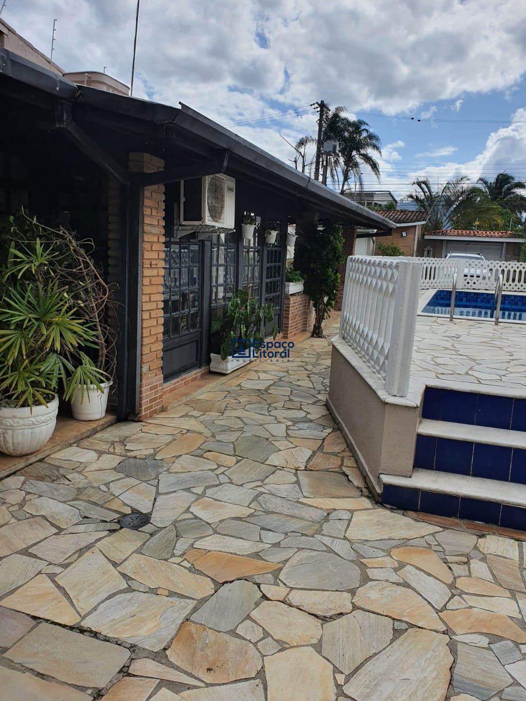 Casa, 6 quartos, 292 m² - Foto 2