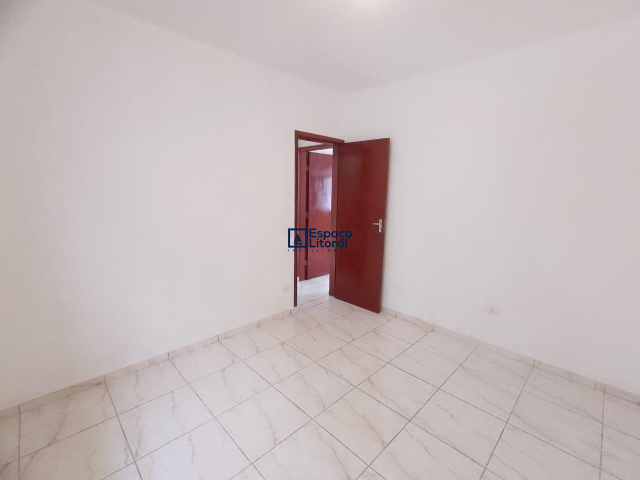 Casa à venda e aluguel com 2 quartos, 45m² - Foto 16