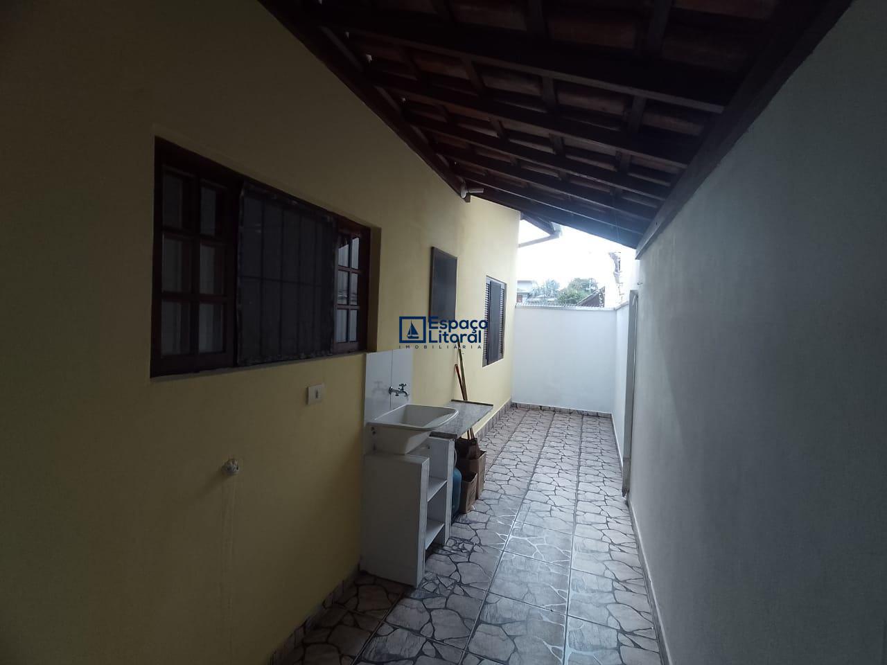 Casa à venda e aluguel com 2 quartos, 45m² - Foto 24