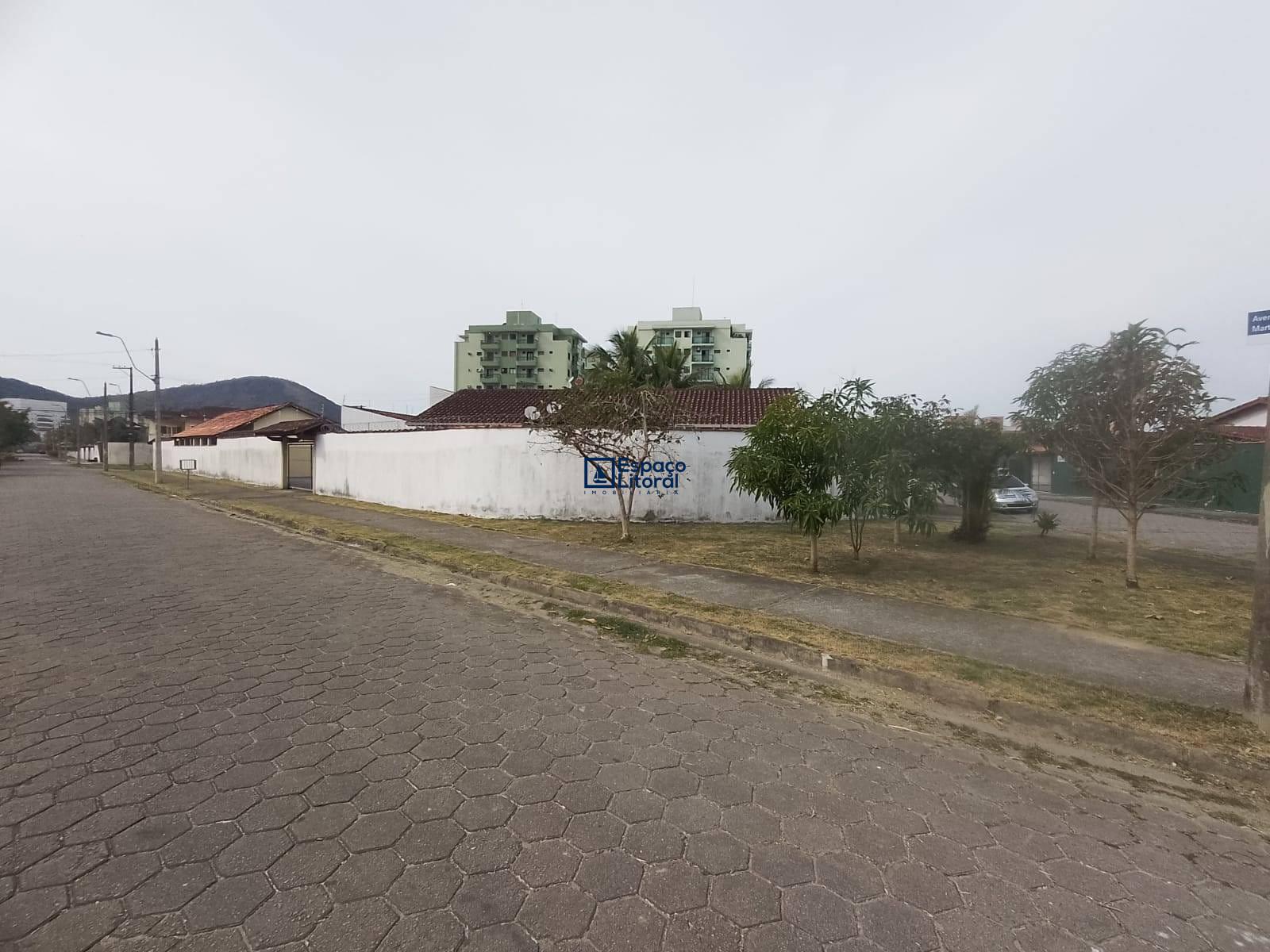 Casa à venda e aluguel com 2 quartos, 45m² - Foto 3
