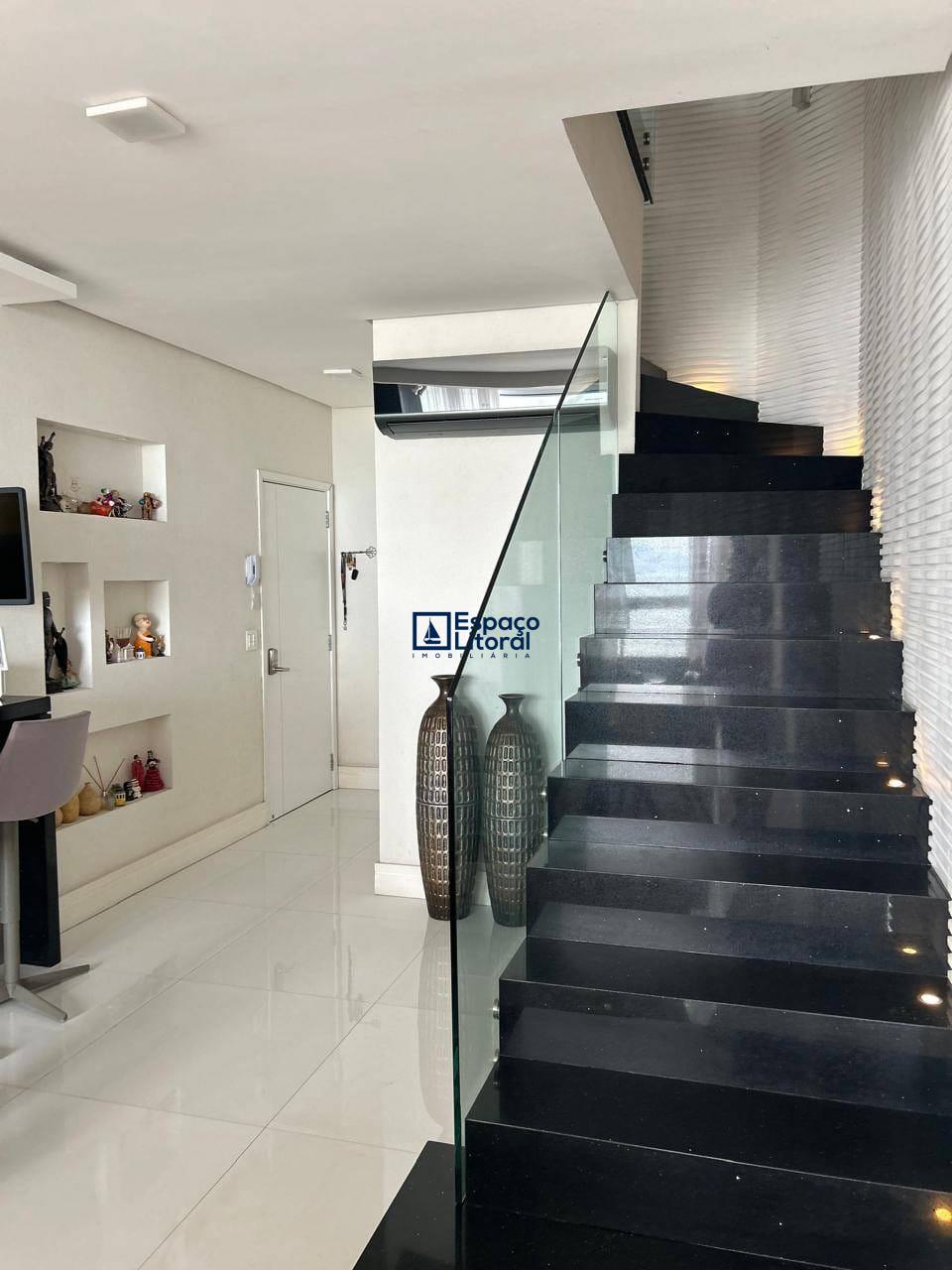 Cobertura, 3 quartos, 208 m² - Foto 6