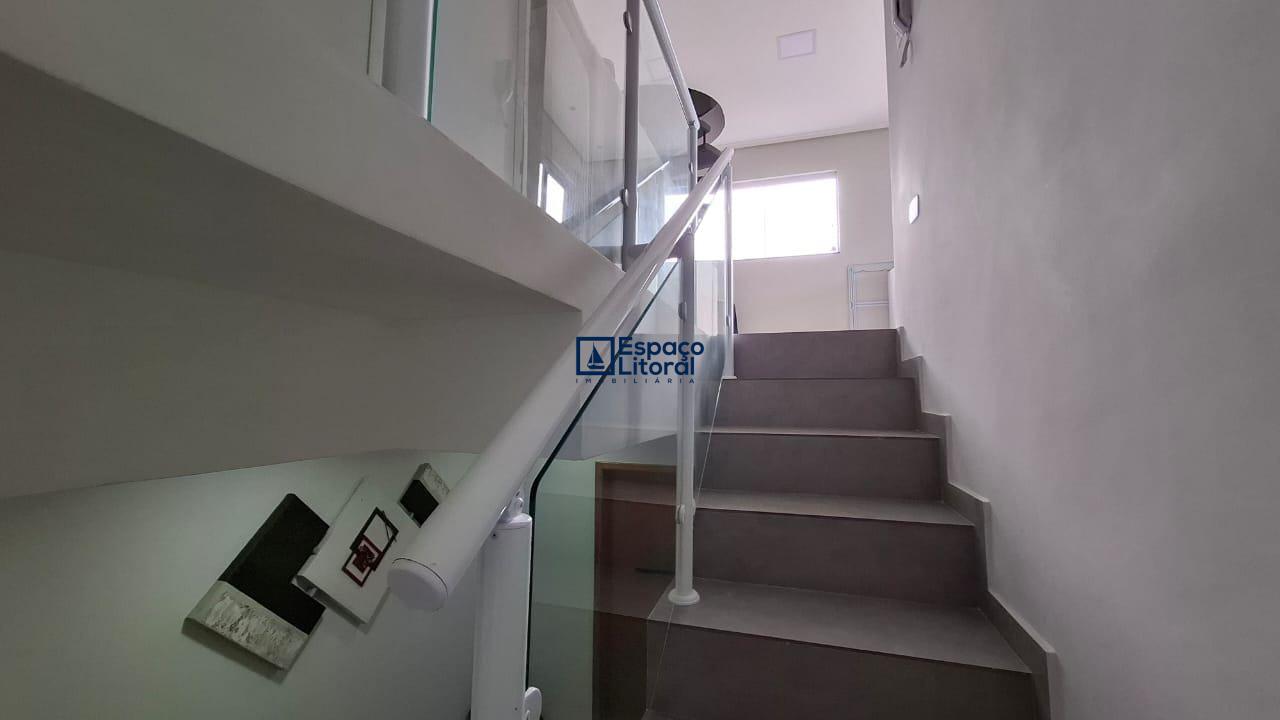 Cobertura, 3 quartos, 210 m² - Foto 20