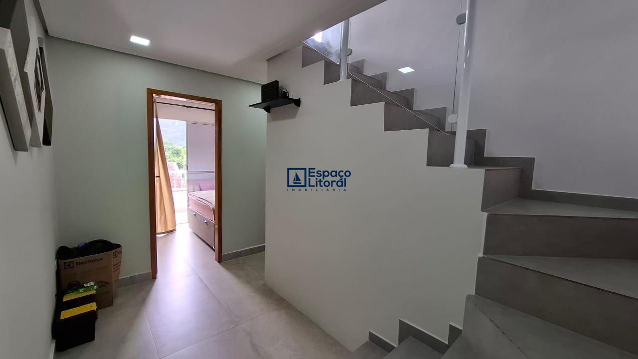 Cobertura, 3 quartos, 210 m² - Foto 3