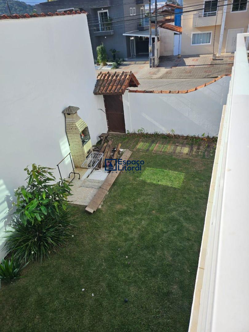 Casa, 4 quartos, 220 m² - Foto 3