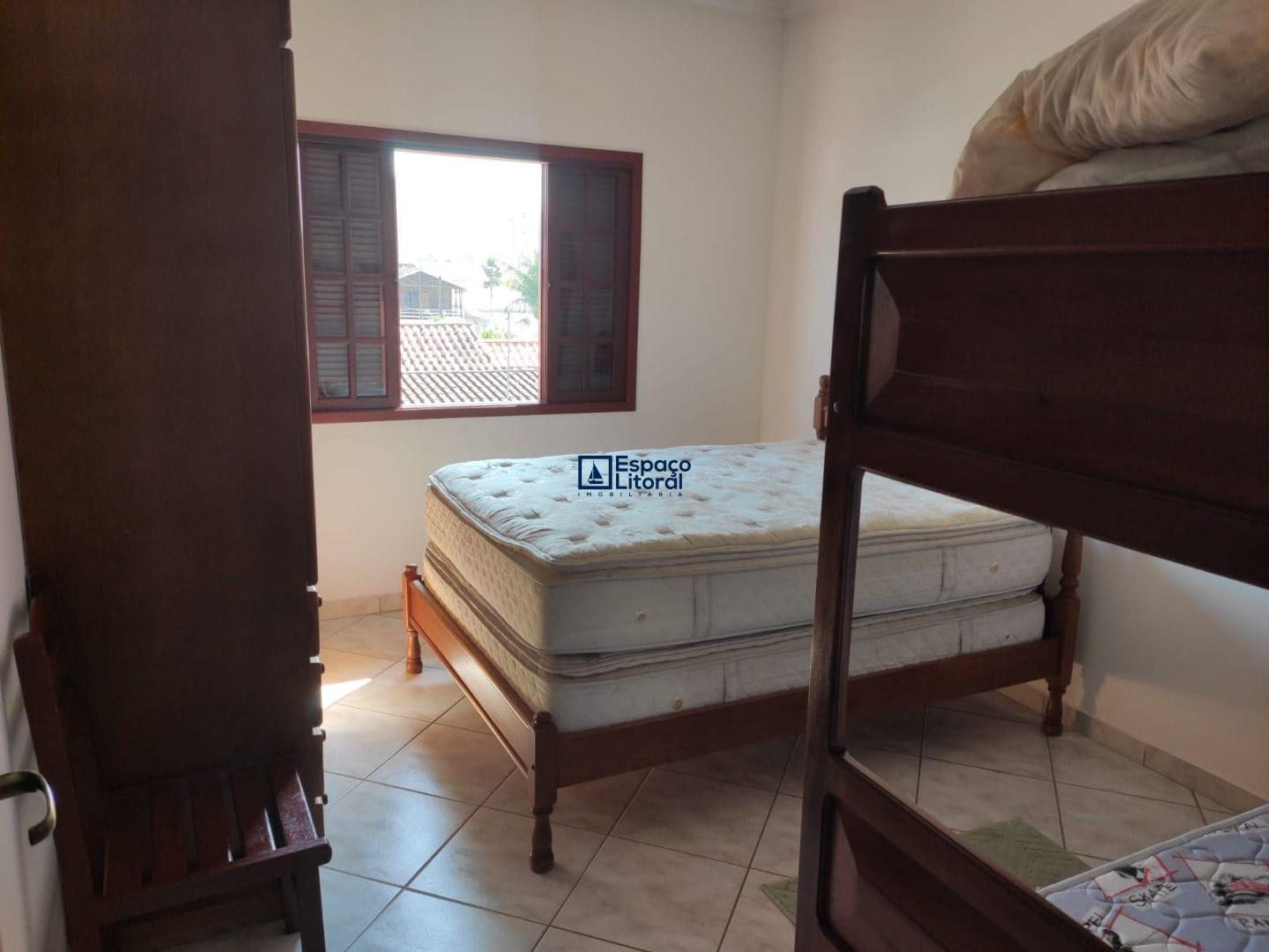 Casa, 4 quartos, 241 m² - Foto 13