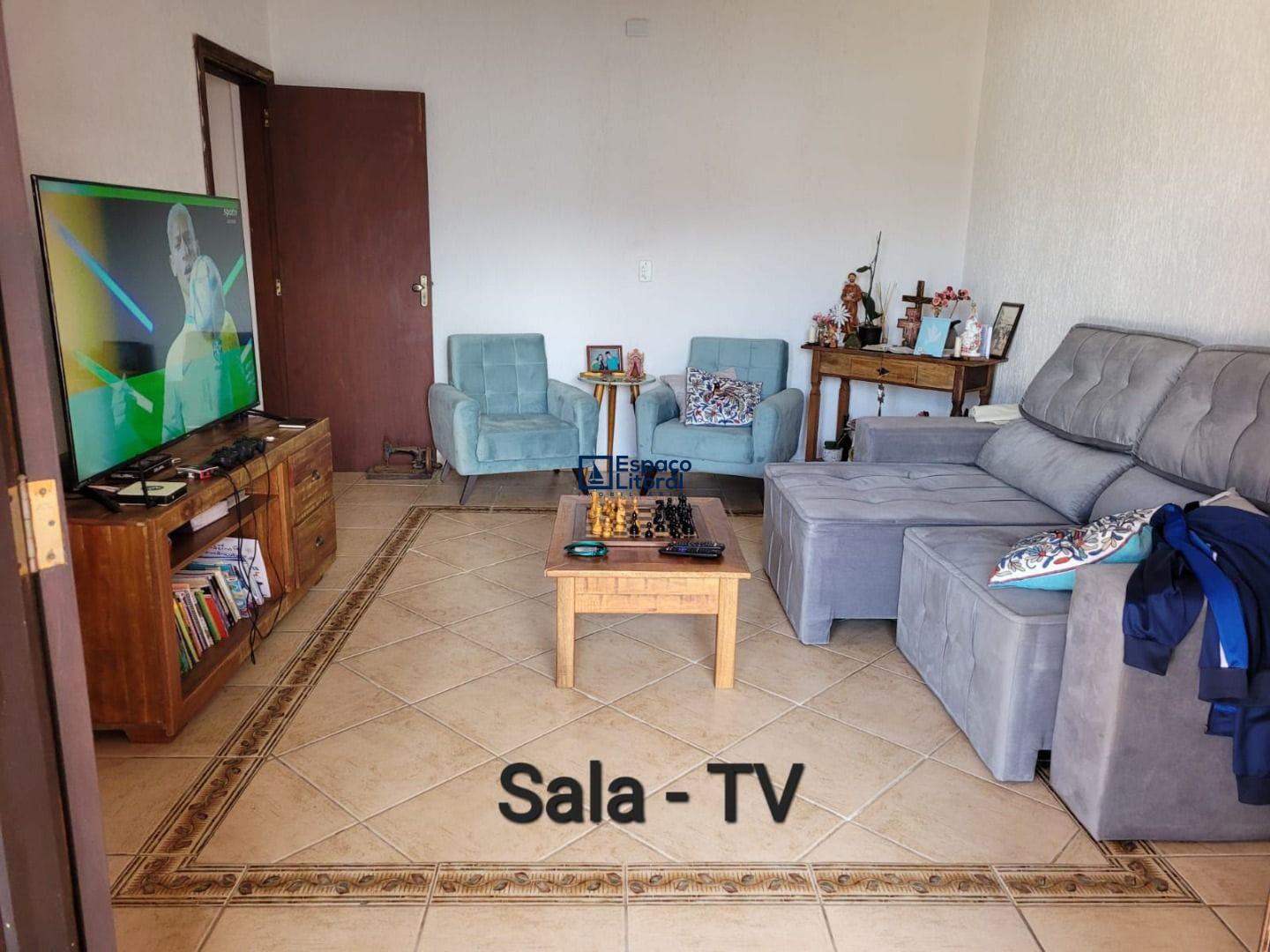 Casa à venda com 3 quartos, 416m² - Foto 1
