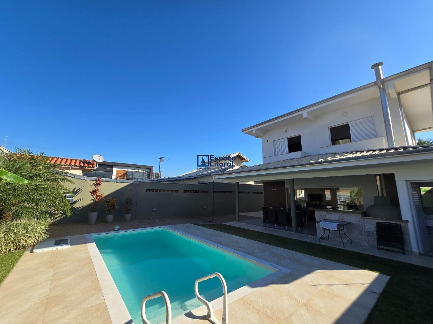 Casa, 4 quartos, 242 m² - Foto 2