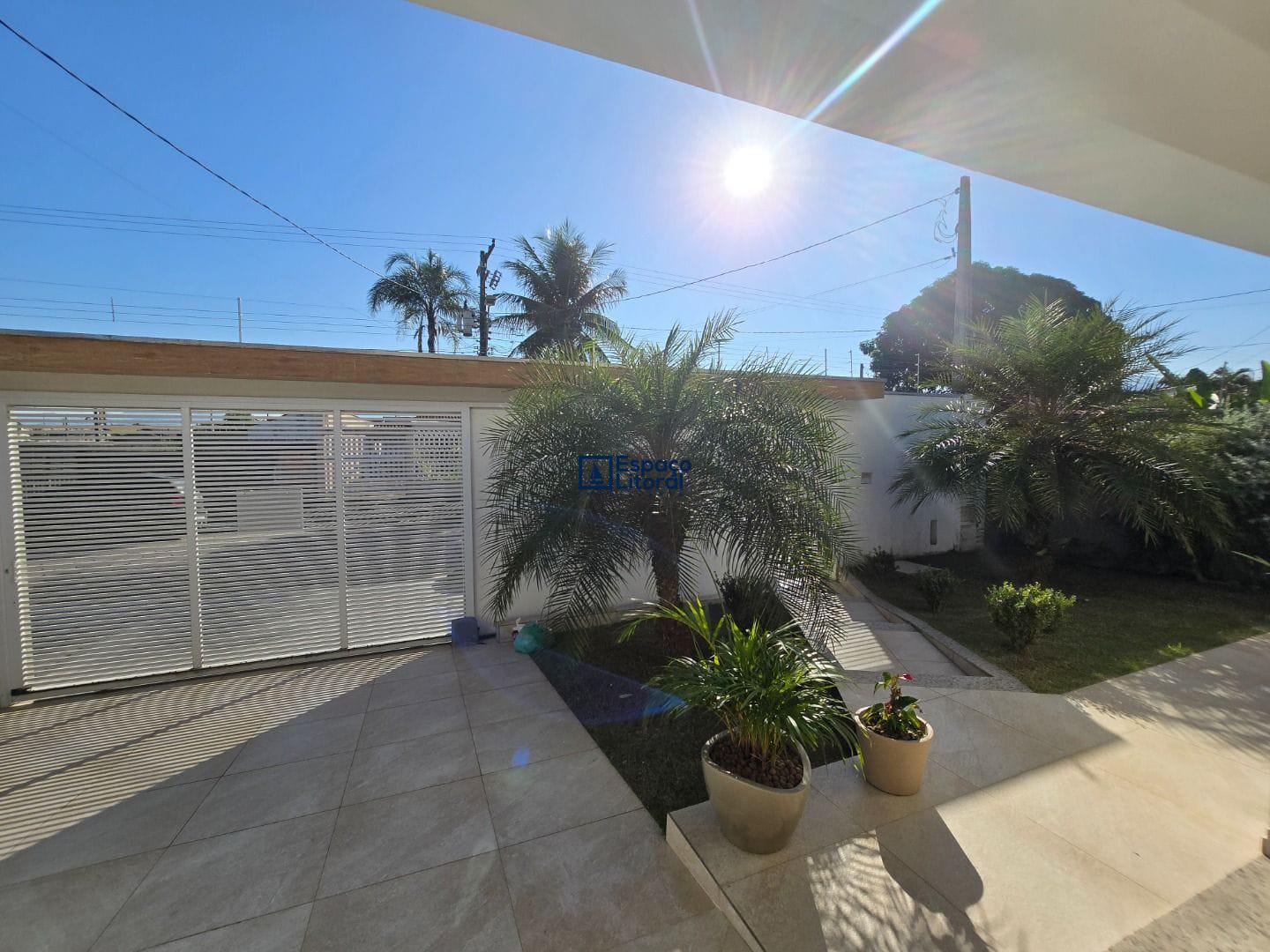 Casa, 4 quartos, 242 m² - Foto 3