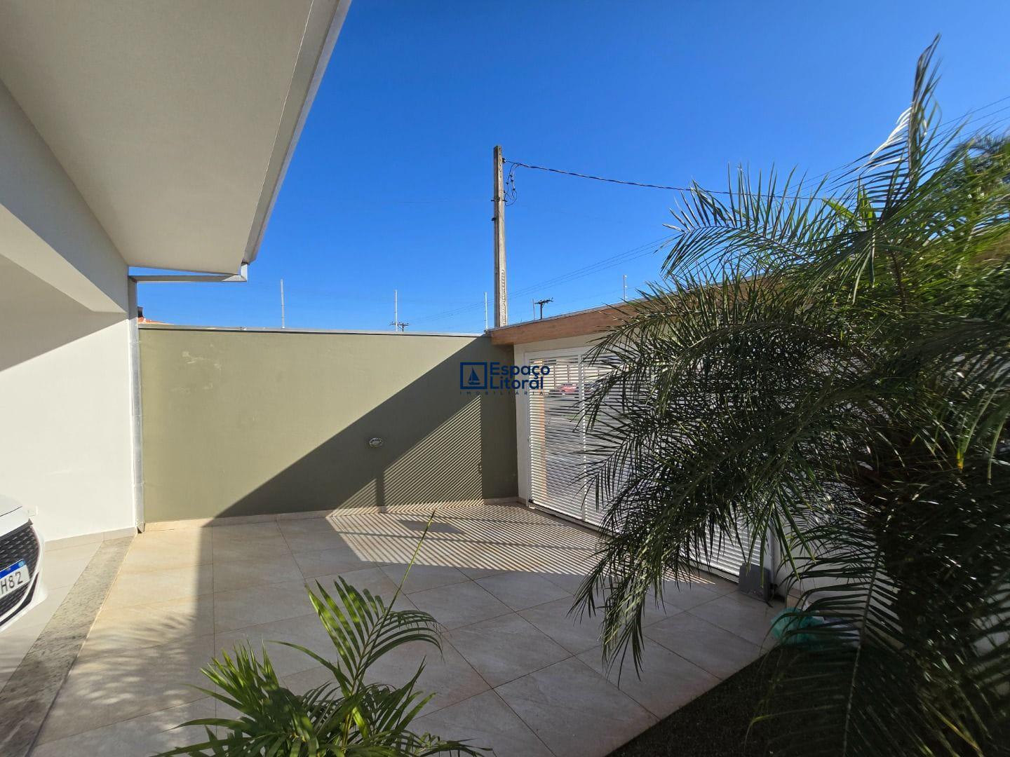 Casa, 4 quartos, 242 m² - Foto 4