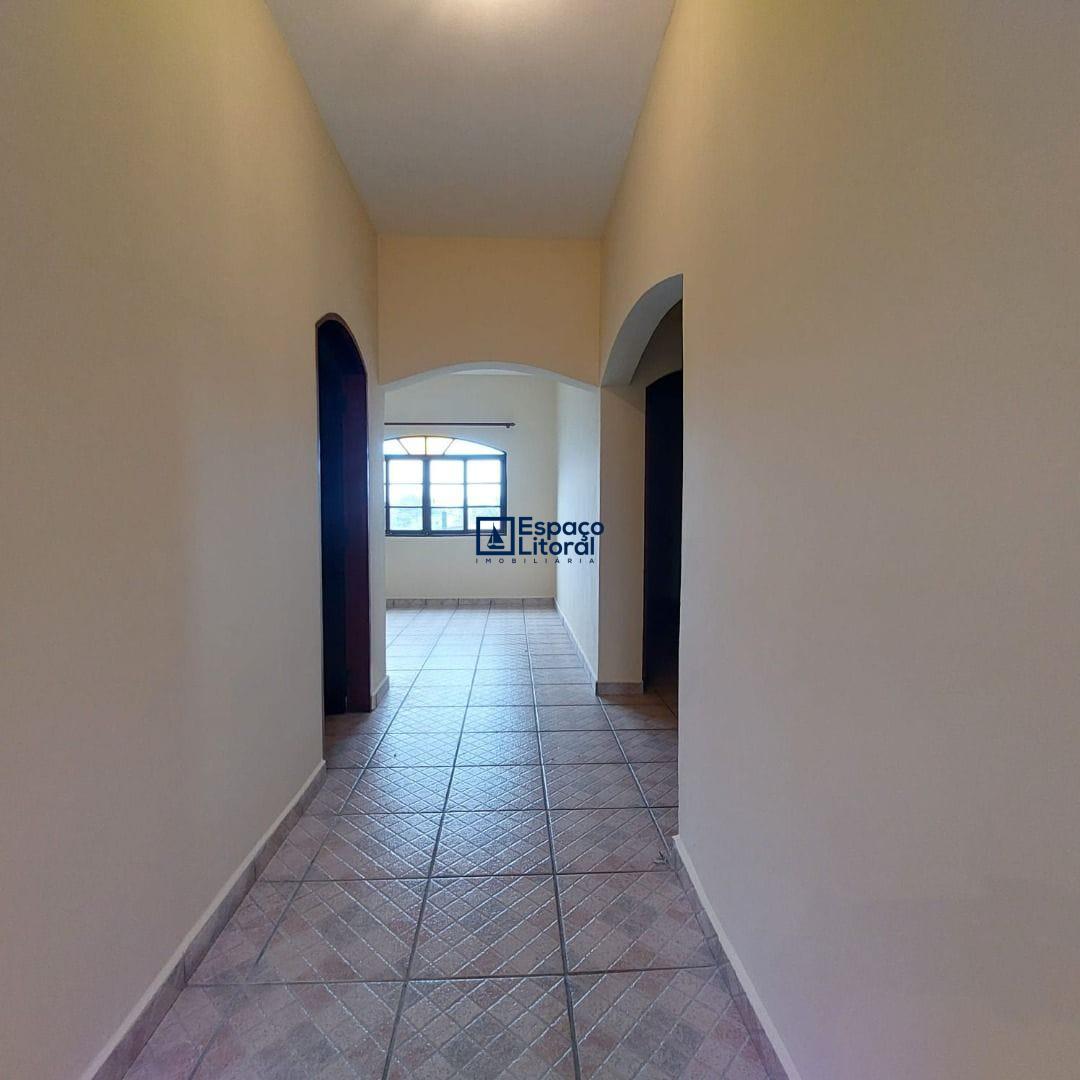 Casa, 3 quartos, 200 m² - Foto 13