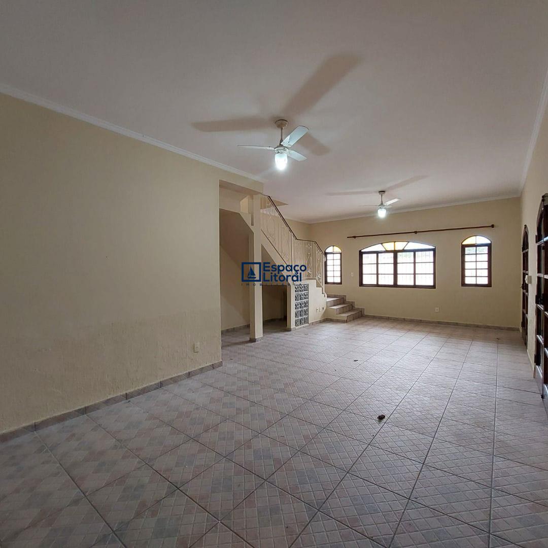 Casa, 3 quartos, 200 m² - Foto 9