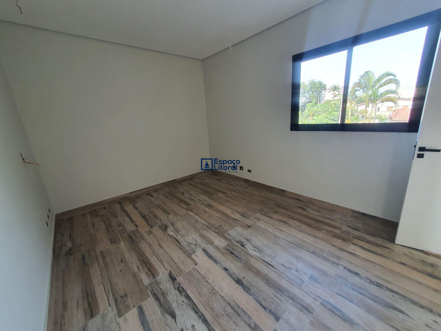 Casa, 4 quartos, 245 m² - Foto 17