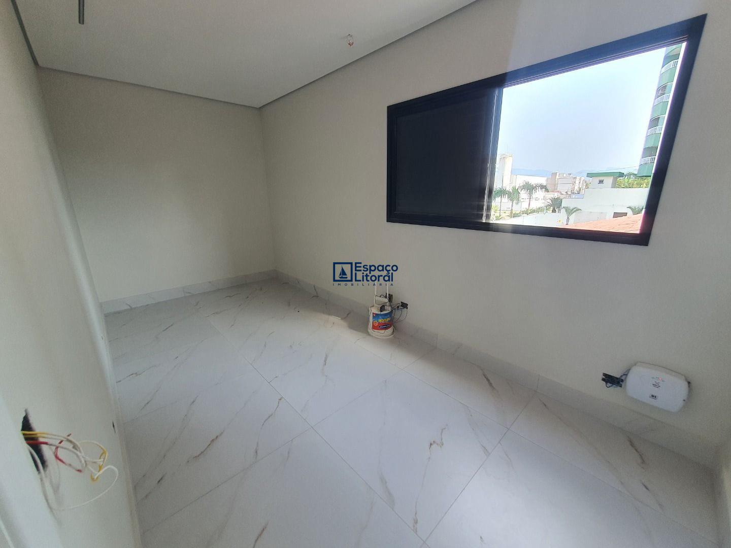 Casa, 4 quartos, 245 m² - Foto 9