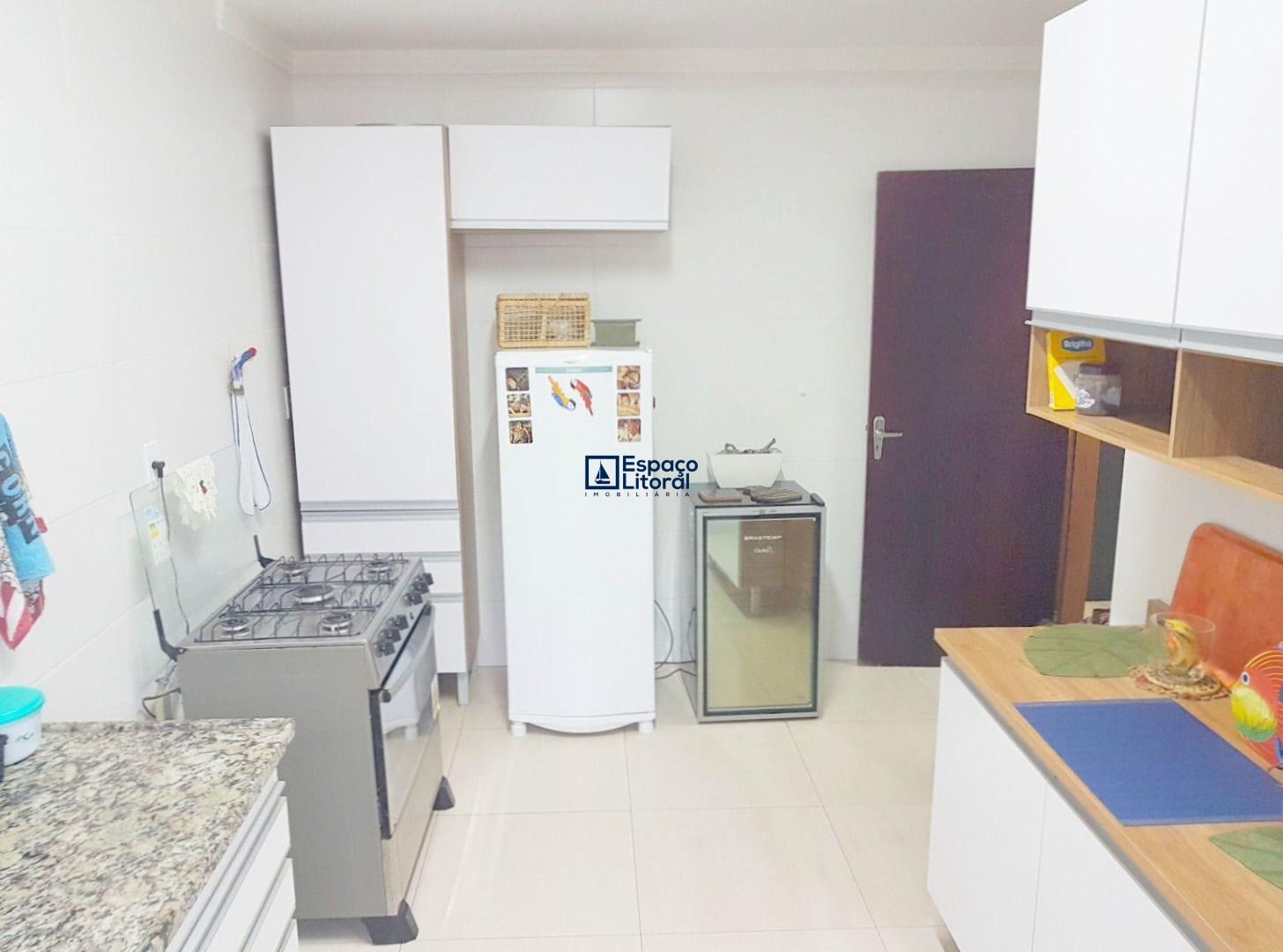 Casa à venda e aluguel com 2 quartos, 109m² - Foto 11