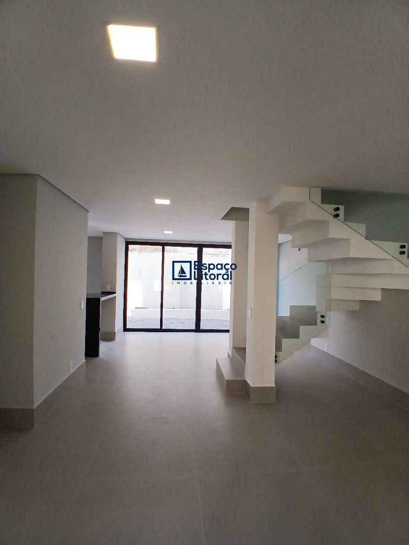 Casa, 5 quartos, 176 m² - Foto 3