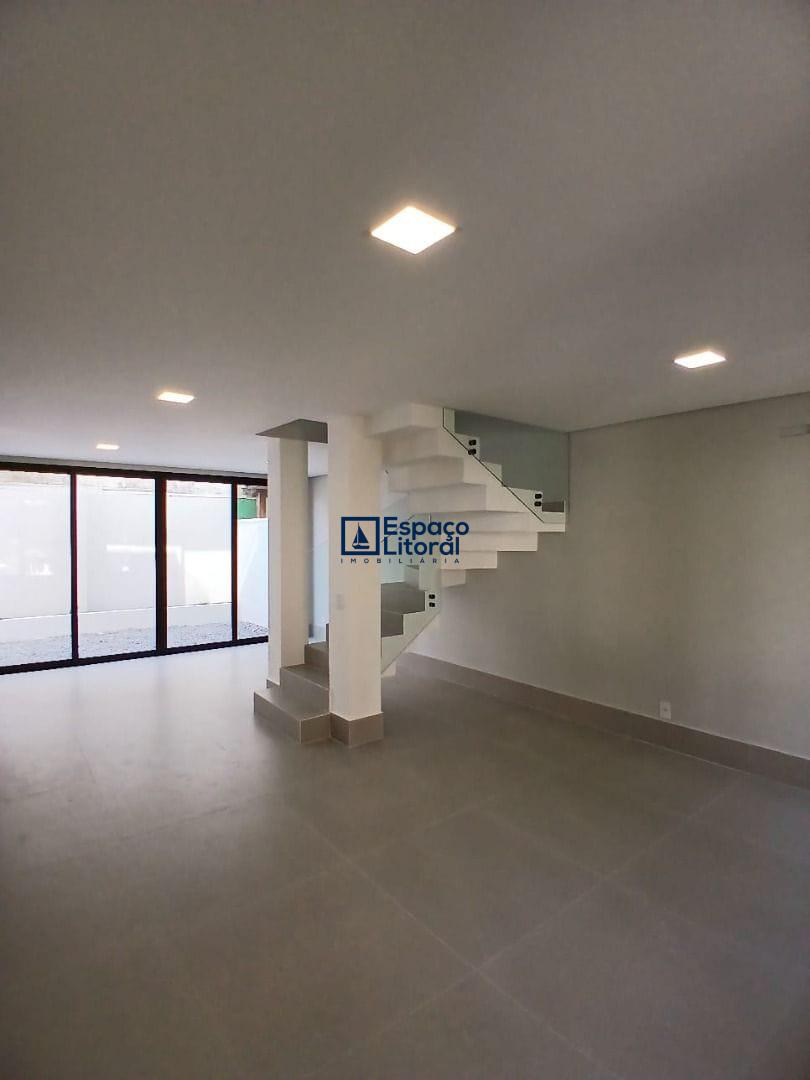 Casa, 5 quartos, 176 m² - Foto 4