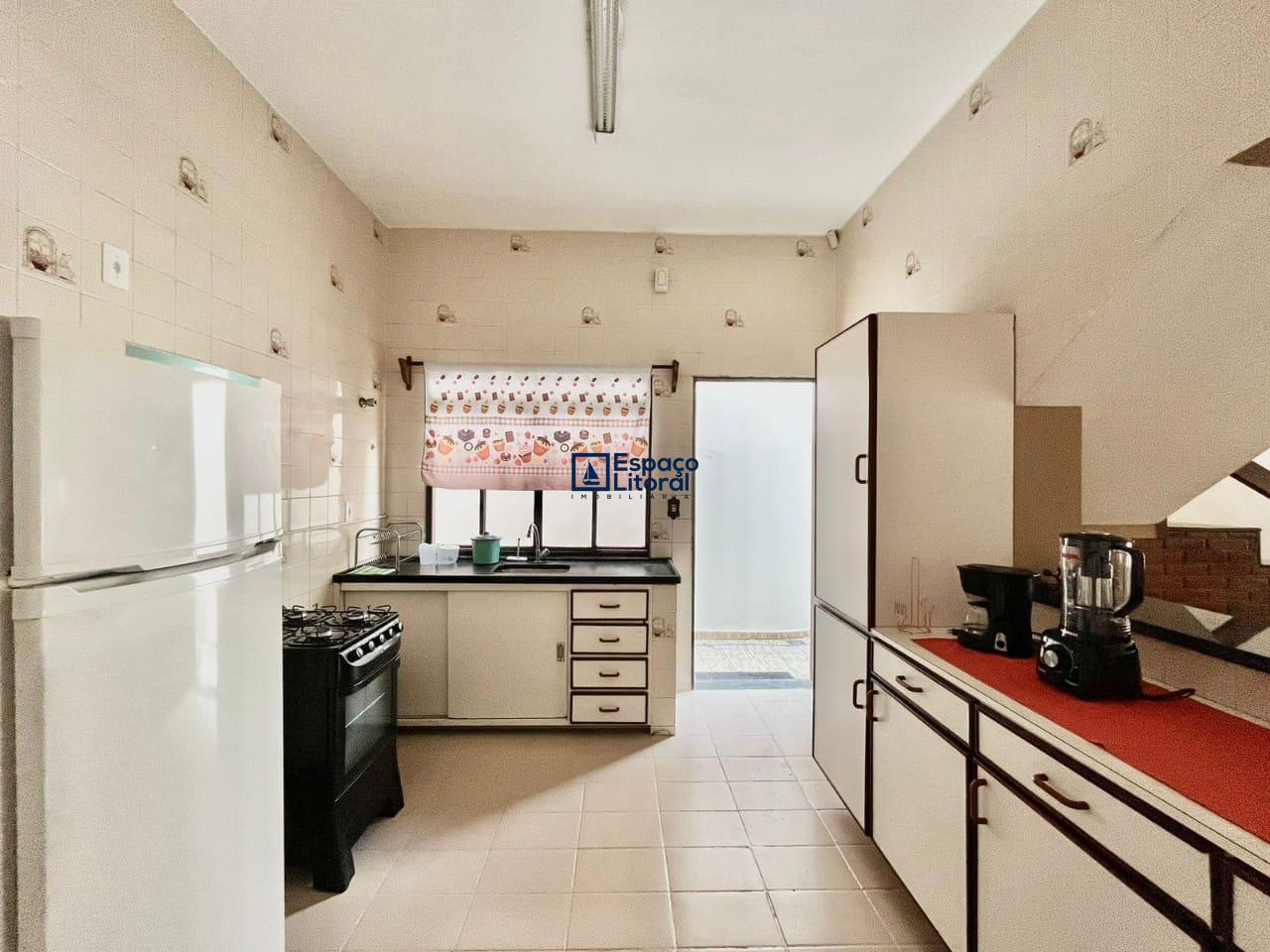 Casa, 4 quartos, 241 m² - Foto 3