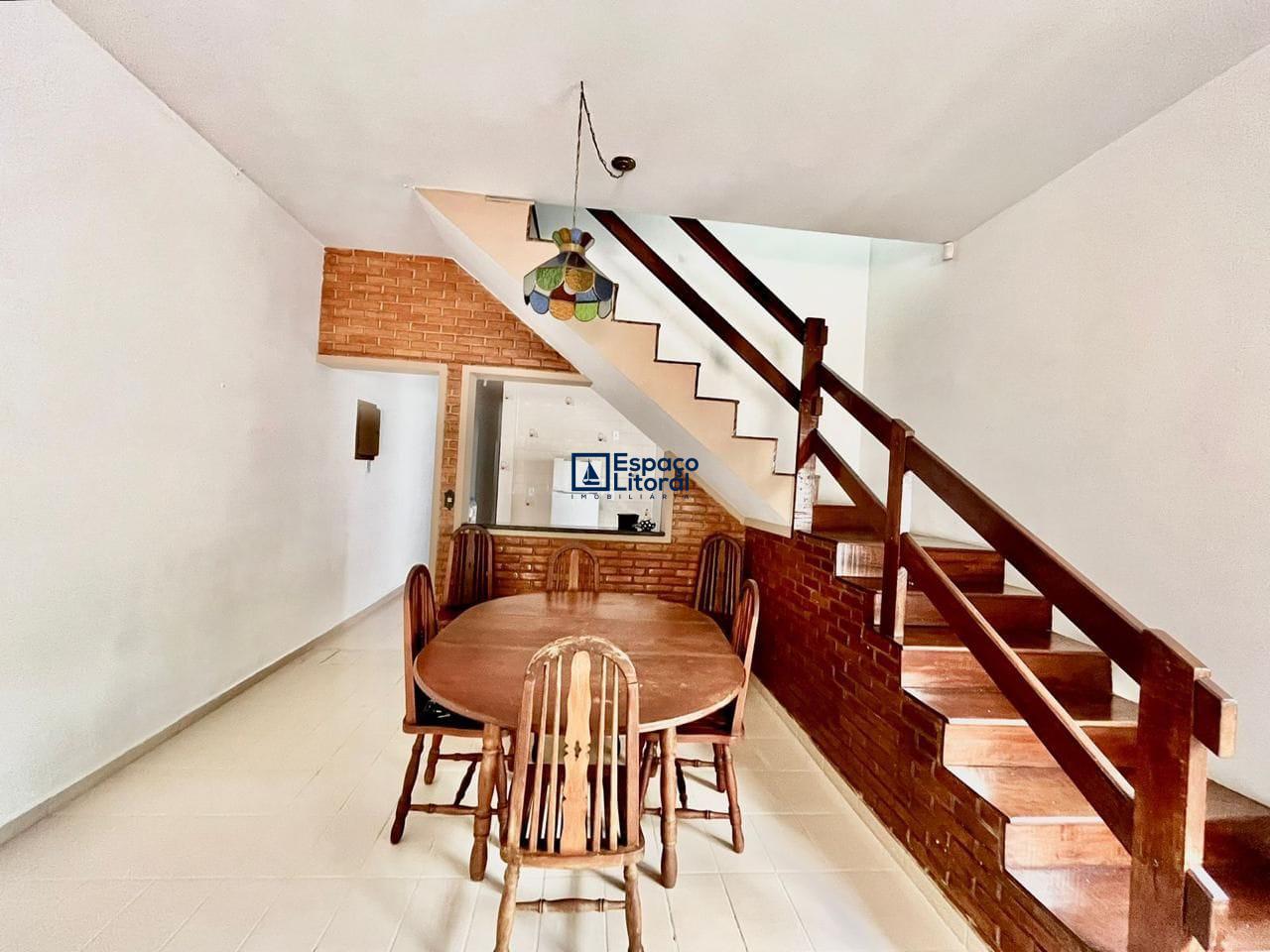 Casa, 4 quartos, 241 m² - Foto 1