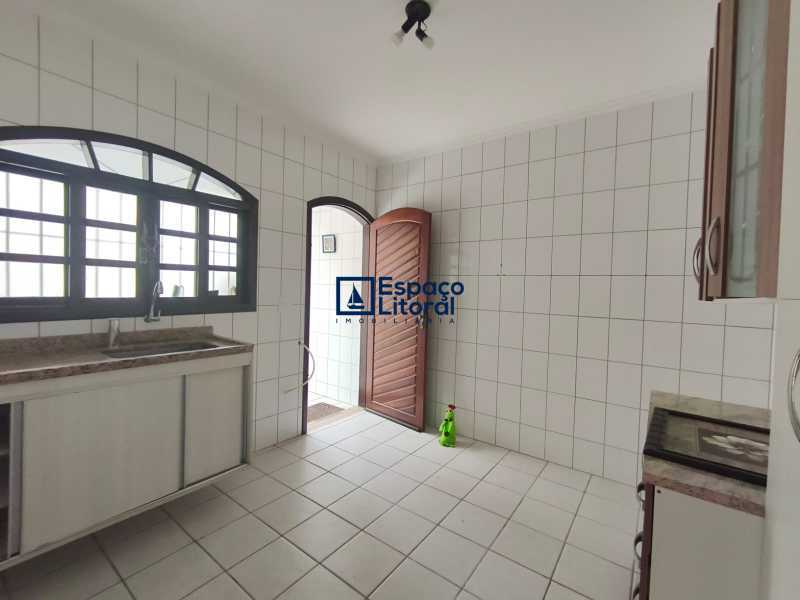 Casa de Condomínio à venda e aluguel com 3 quartos, 108m² - Foto 17