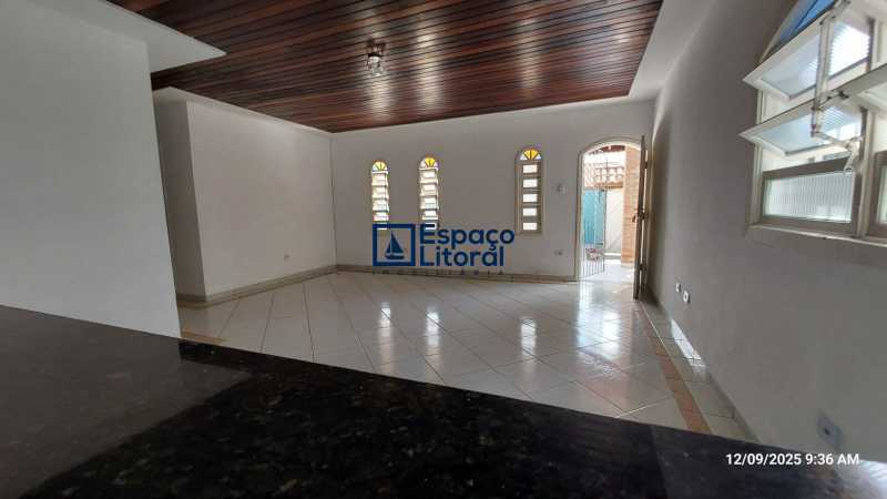 Casa para alugar com 3 quartos, 156m² - Foto 8