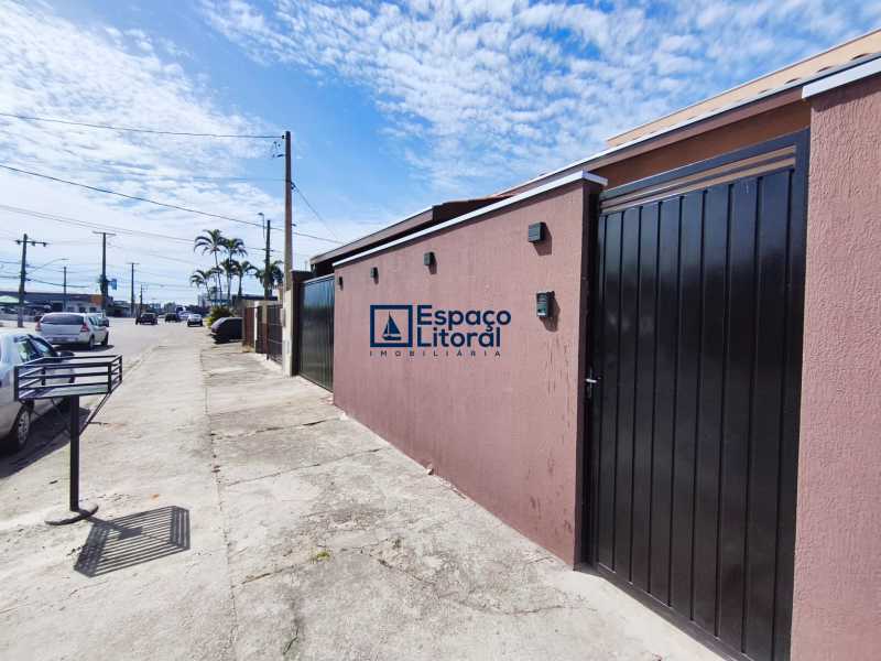 Casa, 7 quartos, 184 m² - Foto 1