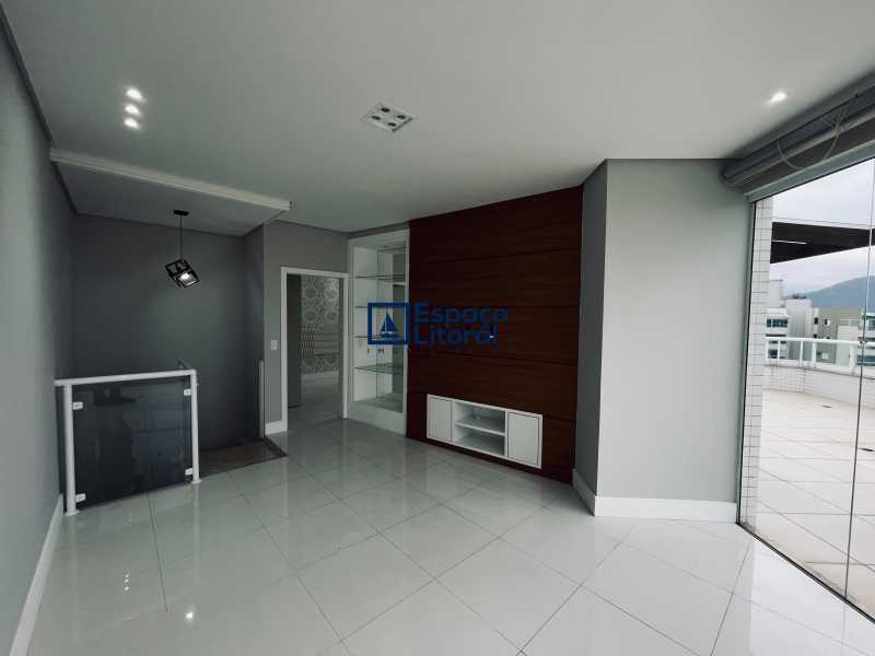 Cobertura, 4 quartos, 236 m² - Foto 9