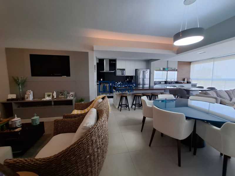 Apartamento, 3 quartos, 140 m² - Foto 2