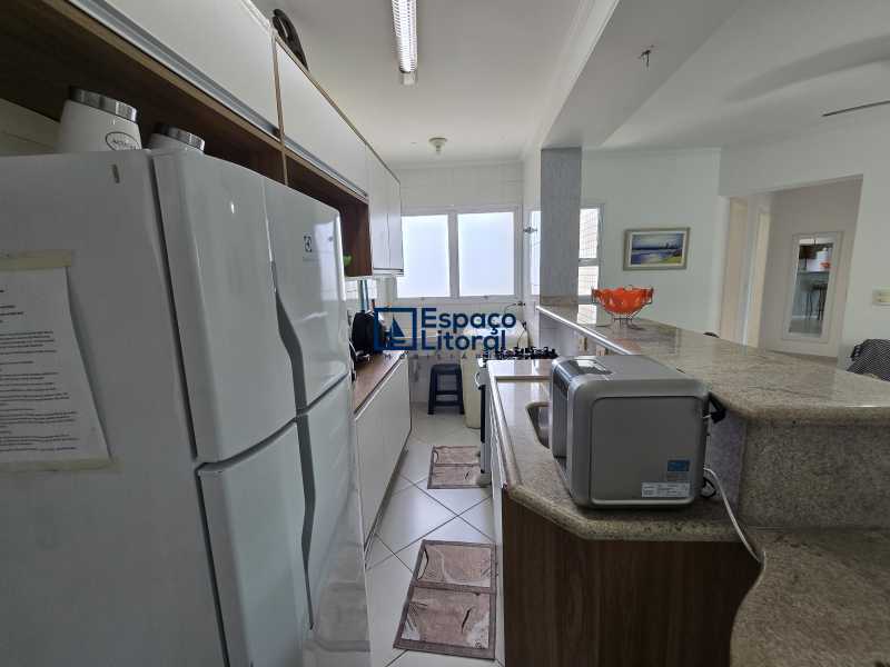 Apartamento, 2 quartos, 77 m² - Foto 2