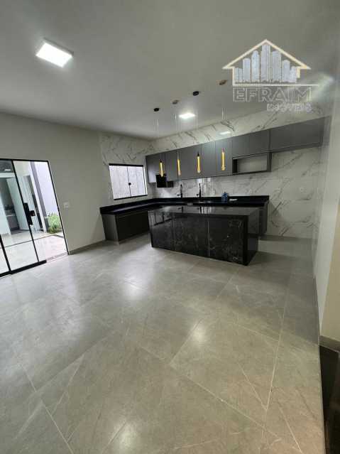 Casa, 3 quartos, 324 m² - Foto 1