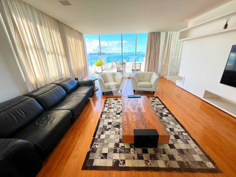 Cobertura, 3 quartos, 239 m² - Foto 4