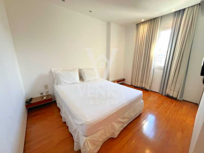 Cobertura, 3 quartos, 239 m² - Foto 11