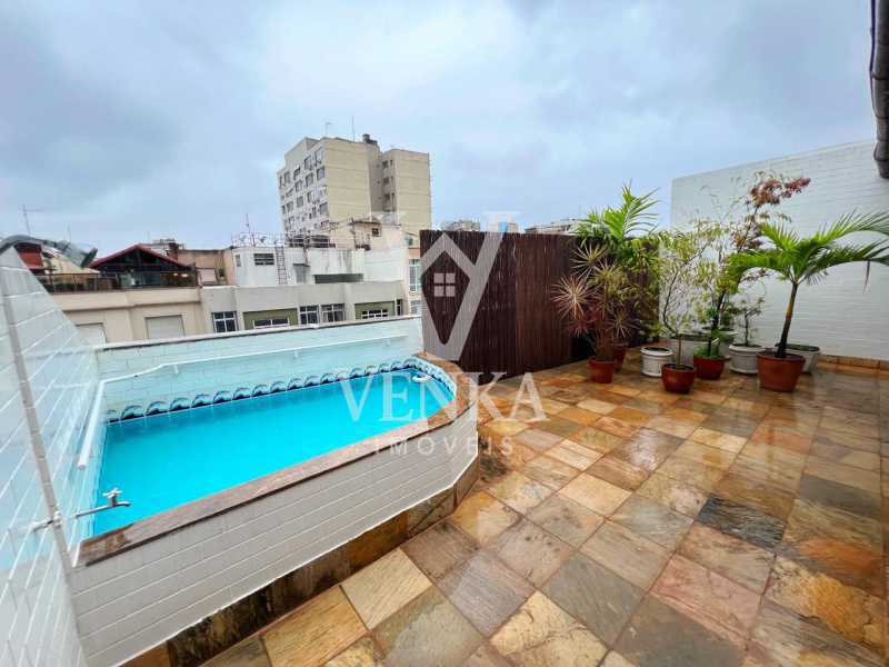 Cobertura, 4 quartos, 220 m² - Foto 2