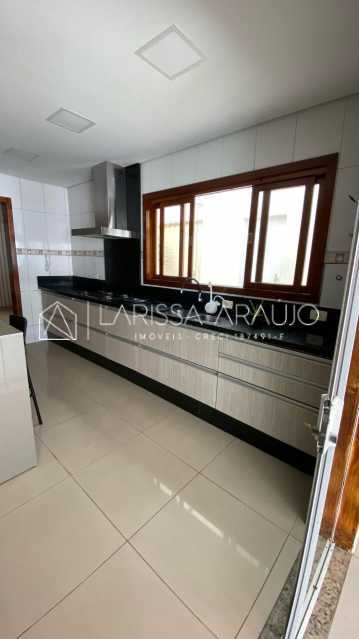 Casa, 4 quartos, 234 m² - Foto 3