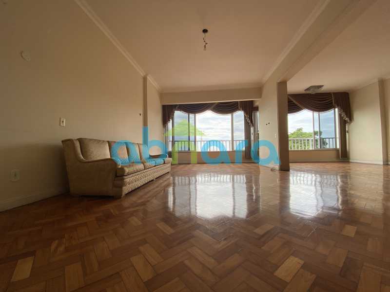 Apartamento à venda com 3 quartos, 230m² - Foto 1