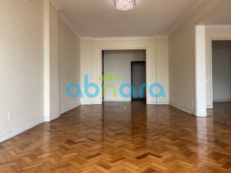 Apartamento à venda com 3 quartos, 230m² - Foto 3