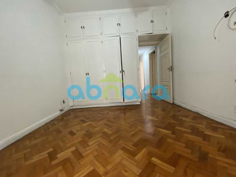 Apartamento à venda com 3 quartos, 230m² - Foto 11