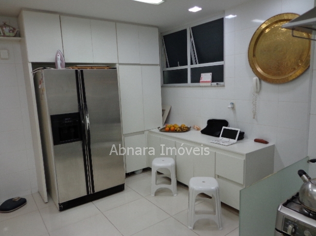 Apartamento à venda com 4 quartos, 170m² - Foto 17