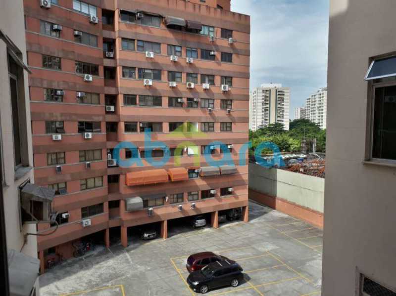 Apartamento à venda com 2 quartos, 76m² - Foto 10