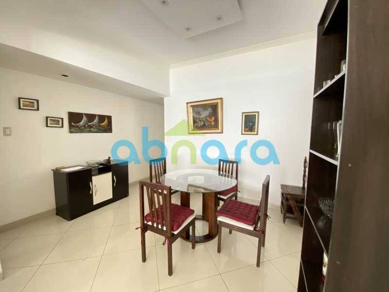 Apartamento à venda com 3 quartos, 150m² - Foto 2