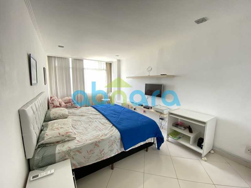 Apartamento à venda com 3 quartos, 150m² - Foto 6