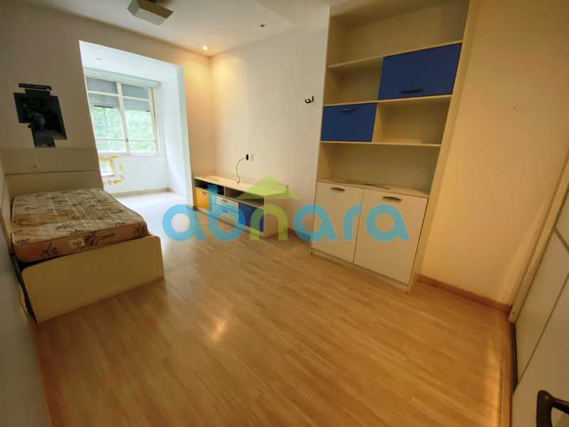 Apartamento à venda com 4 quartos, 227m² - Foto 8