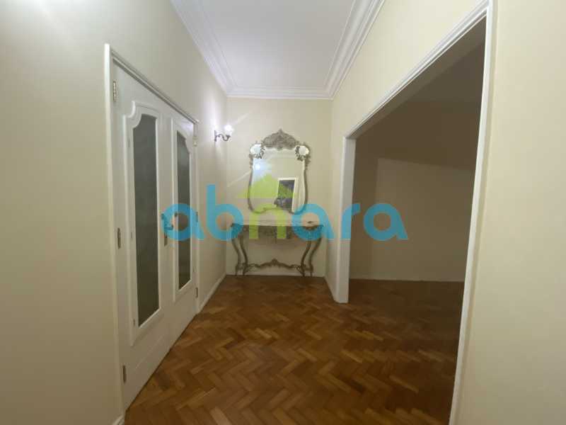 Apartamento à venda com 4 quartos, 220m² - Foto 3