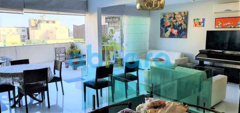 Cobertura à venda com 2 quartos, 235m² - Foto 10