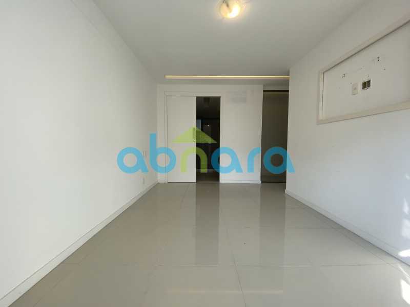 Apartamento à venda com 3 quartos, 135m² - Foto 11