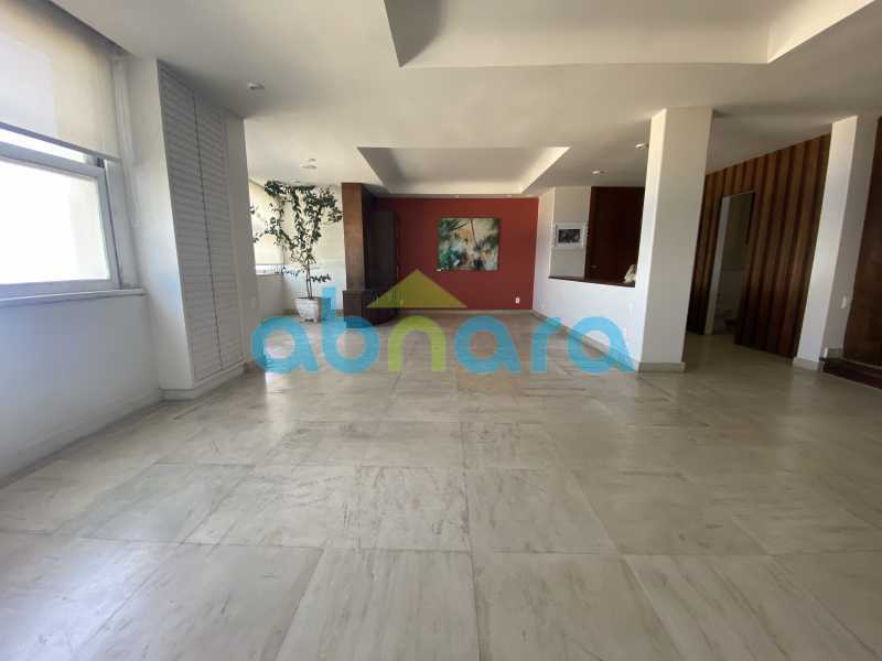 Apartamento à venda com 3 quartos, 250m² - Foto 3