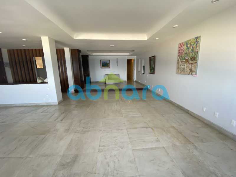 Apartamento à venda com 3 quartos, 250m² - Foto 8