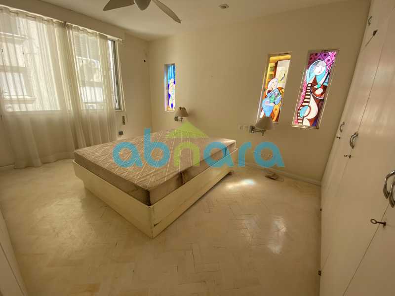 Apartamento à venda com 3 quartos, 250m² - Foto 13