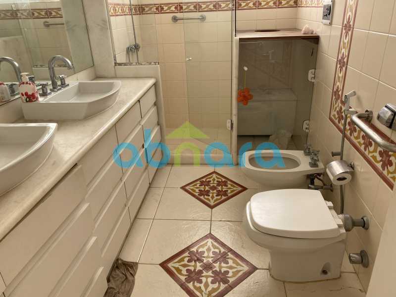 Apartamento à venda com 3 quartos, 250m² - Foto 14