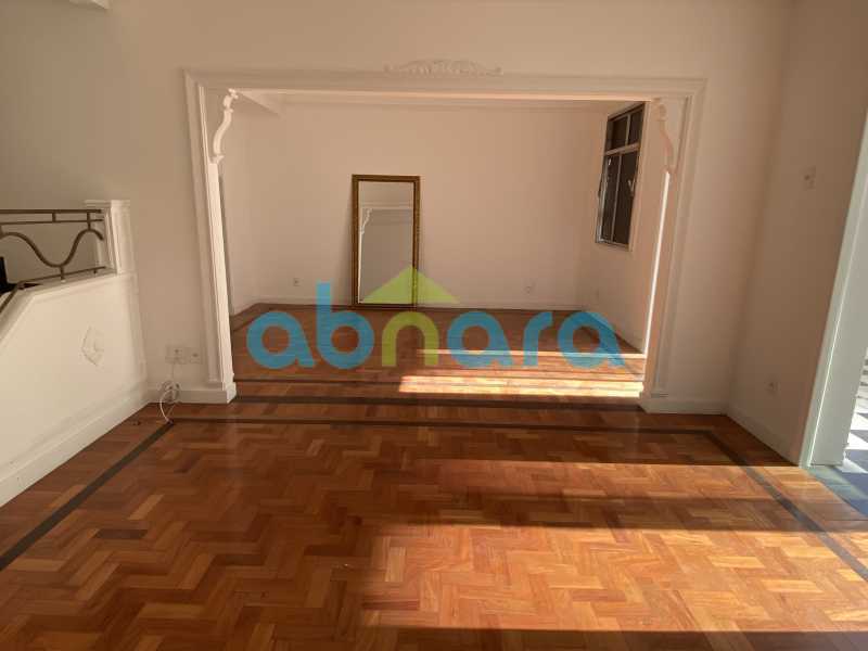 Apartamento à venda com 3 quartos, 190m² - Foto 1