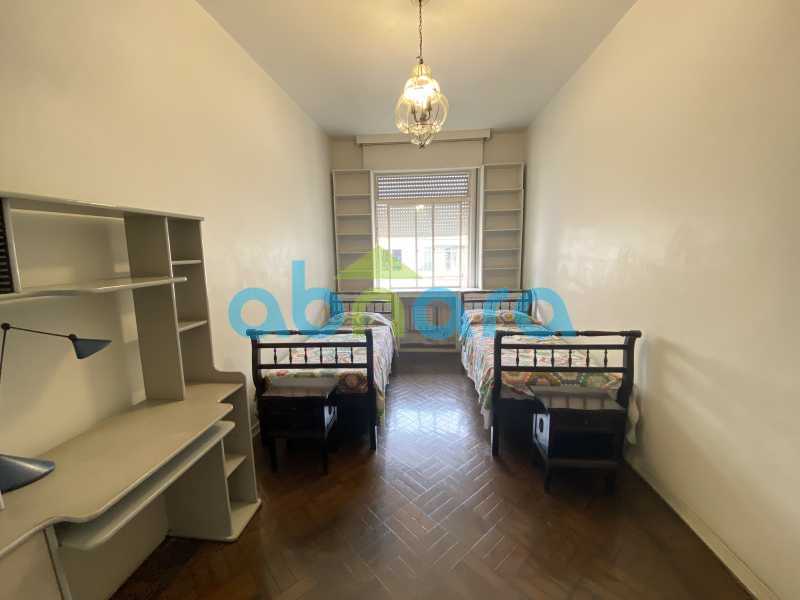 Apartamento à venda com 3 quartos, 241m² - Foto 17